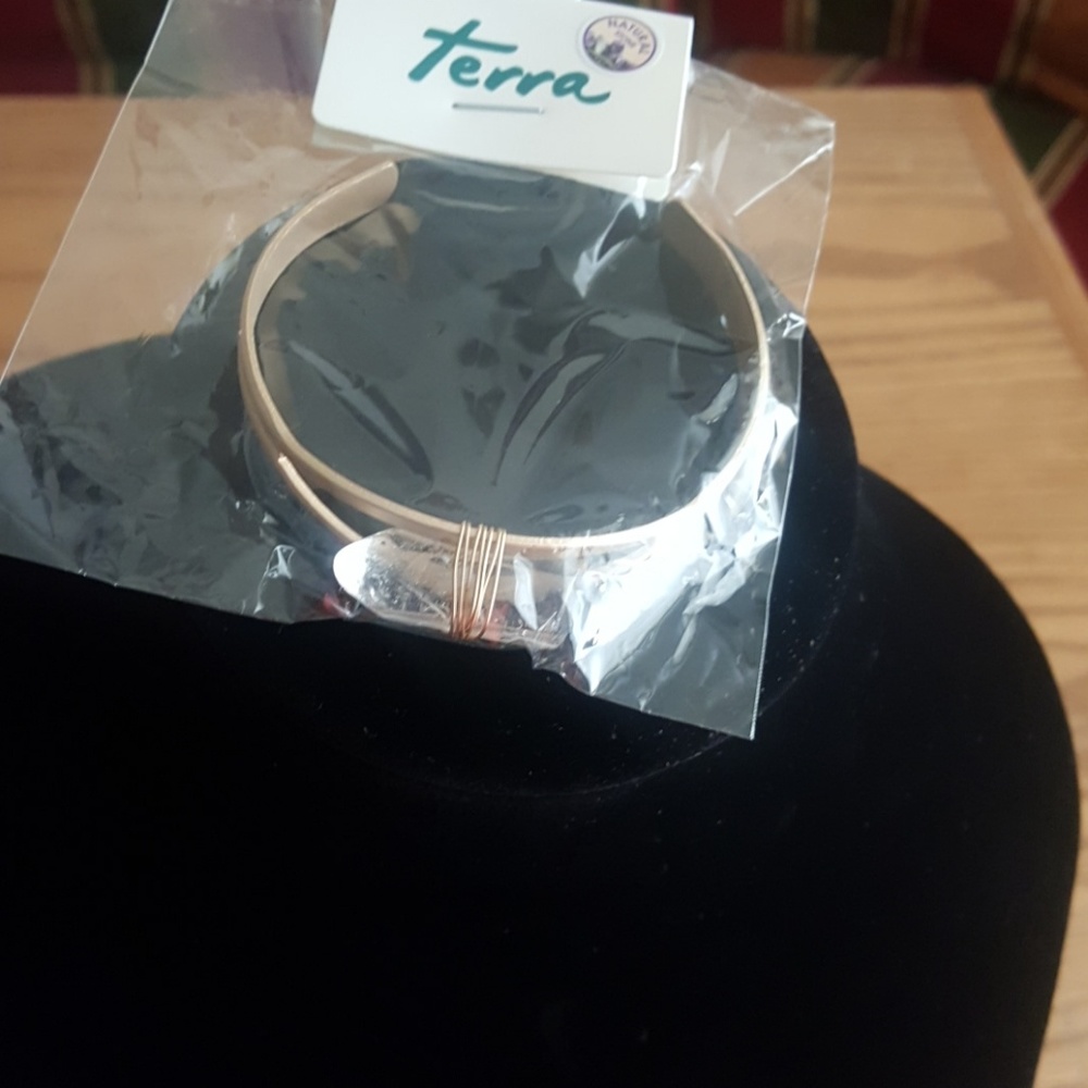 Brandnew Terra bracelett